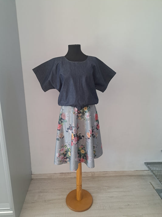 Fusta din jerse cu imprimeu floral