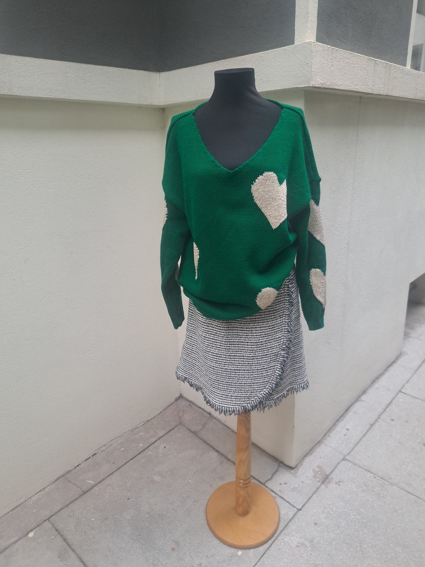 Pulover verde cu inimi